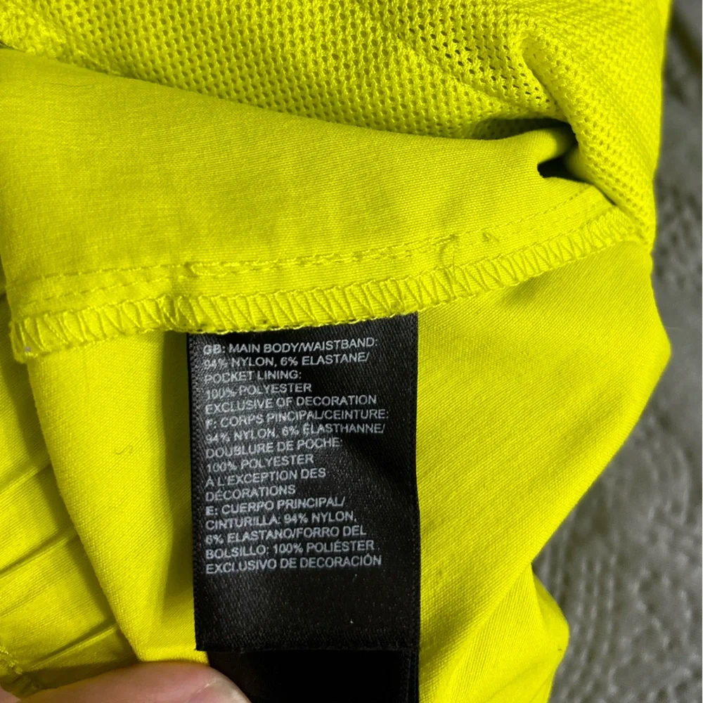 The North Face Men's Vibrant Neon Green Athletic Outdoor Hiking Shorts XL